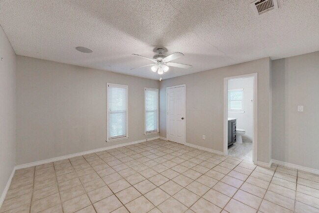 Building Photo - 1407 Skrivanek Ct