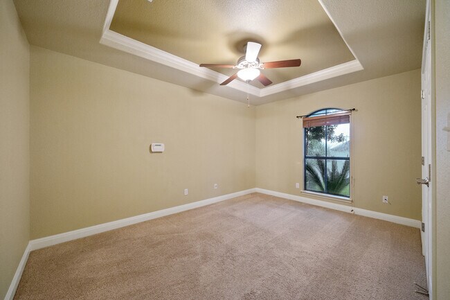 Building Photo - 1214 Sugar Land Dr