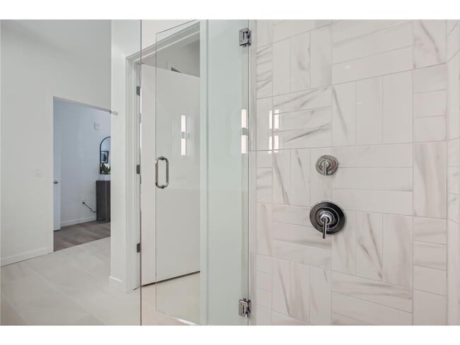 Building Photo - 4 West Dr