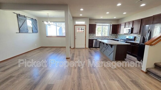 Building Photo - 2523 Filbert Ave