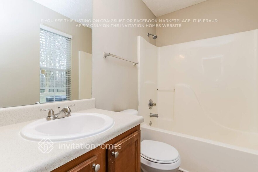 Building Photo - 1154 St Phillips Ct