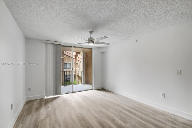 Building Photo - 7808 Sonoma Springs Cir