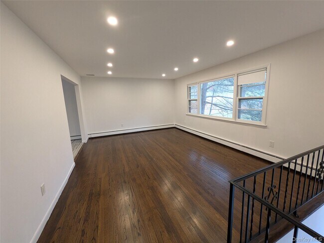 Building Photo - 29 Astor Pl