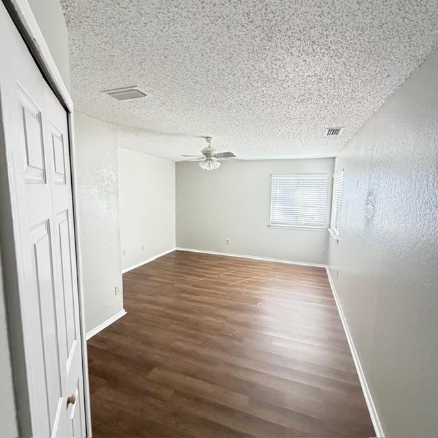 Building Photo - 1401 Panola Dr