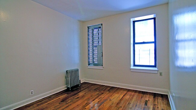 Floorplan - 1649 Nelson Ave