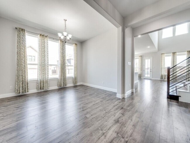 Building Photo - 16616 Sunnyland Dr