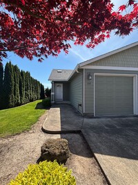 Building Photo - 287-289 Gwinn St Monmouth, OR 97351