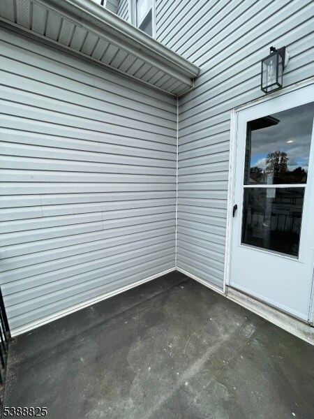 Building Photo - 66 Winant Ave