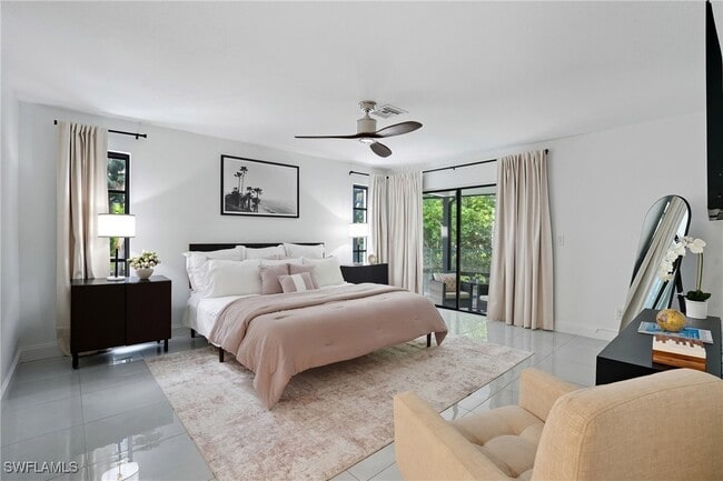 Building Photo - 155 Old Tamiami Trail