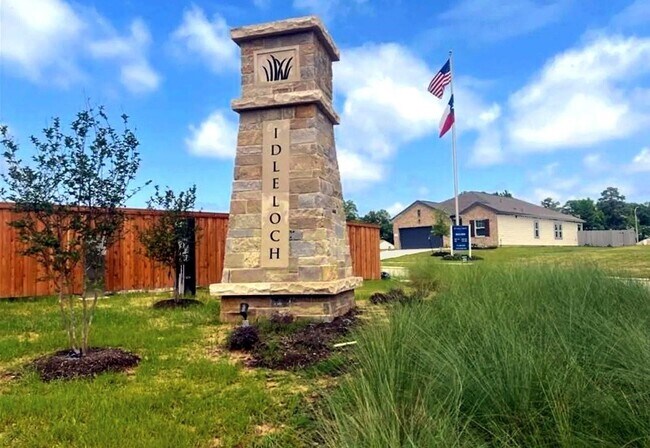 Building Photo - 3603 Admiralty Dr