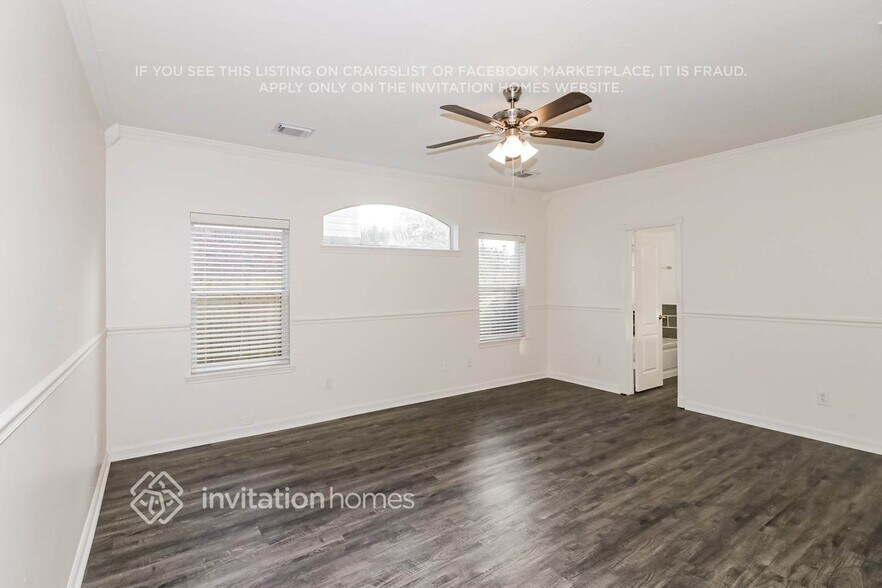 Building Photo - 2538 Sandvalley Way