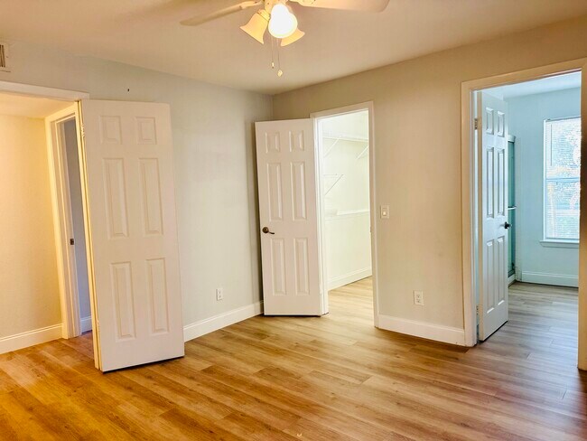 Building Photo - 1760 Palm Cove Blvd