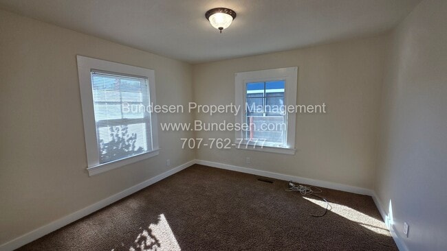 Building Photo - Charming Mid-Century Bungalow & Updated Cottage in the Heart of Downtown Sonoma ~340 Church Street