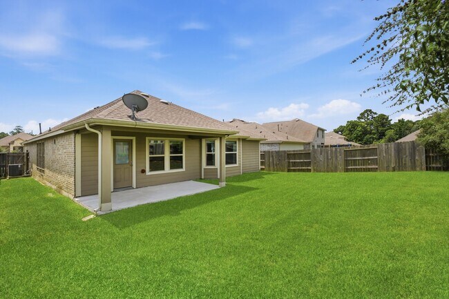 Building Photo - 9327 Clearwater Bluff Ln