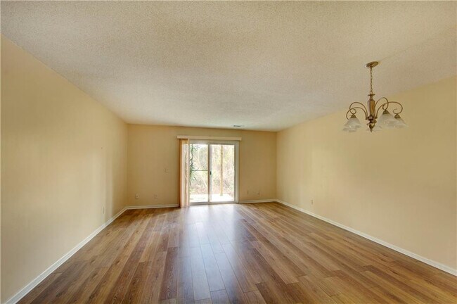 Building Photo - 639 Brockinton Point