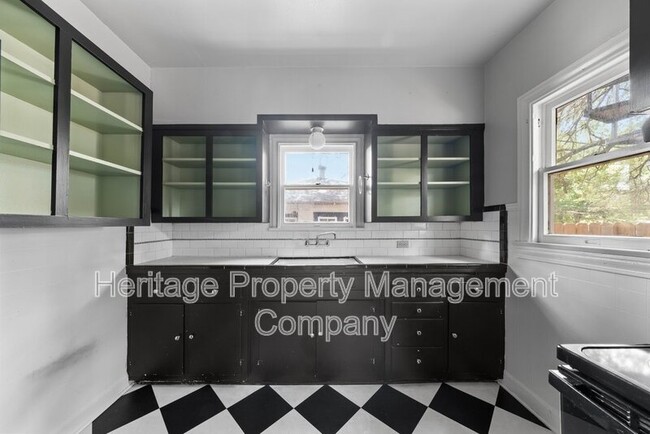 Building Photo - 109 W Norwood Ct