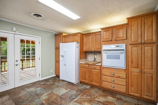 Building Photo - 1511 Woodchuck Ave