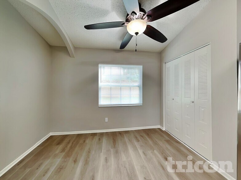 Building Photo - 4624 S Country Hills Ct