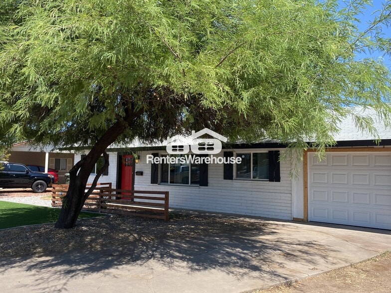 Building Photo - 3027 N 21st St