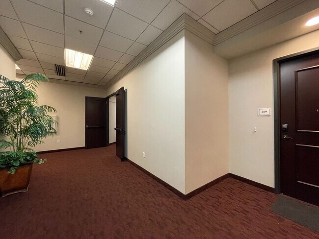Building Photo - Luxury 2 Bedroom Condo in Downtown Provo W...