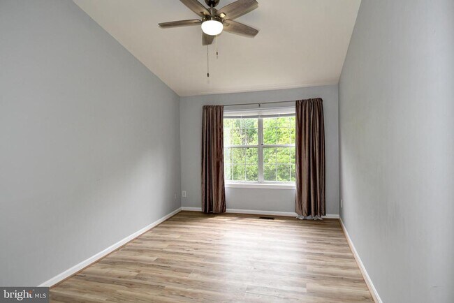 Building Photo - 46893 Eaton Terrace
