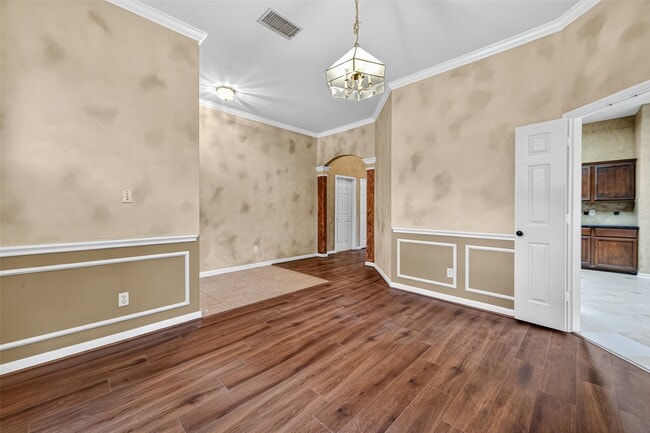 Building Photo - 307 Roans Prairie Ln