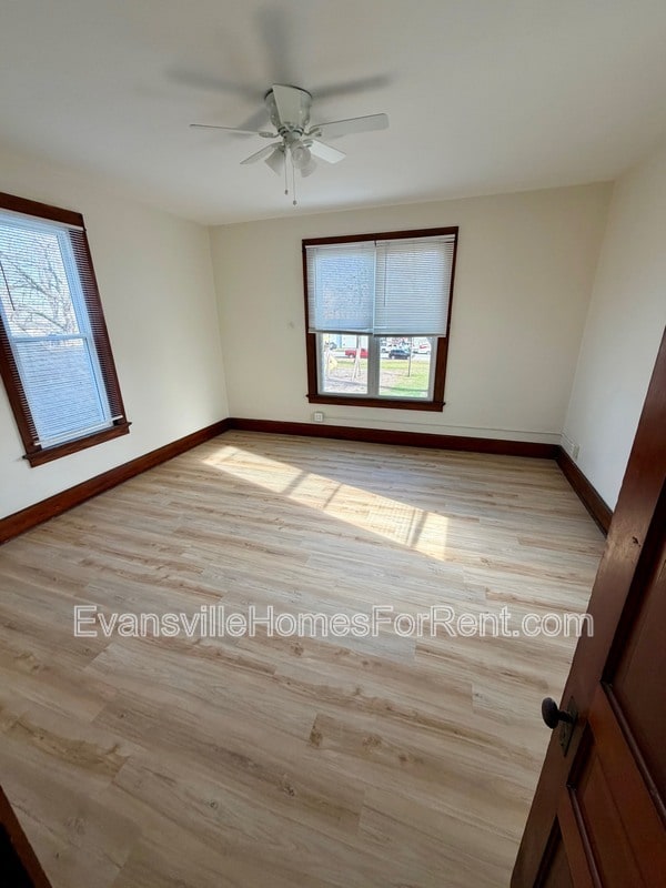 Building Photo - 504 Casselberry Ave