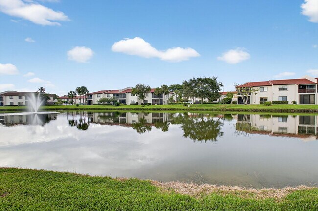 Building Photo - 7979 Eastlake Dr