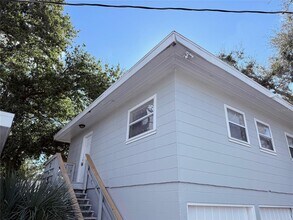 Building Photo - 986 22nd Ave S