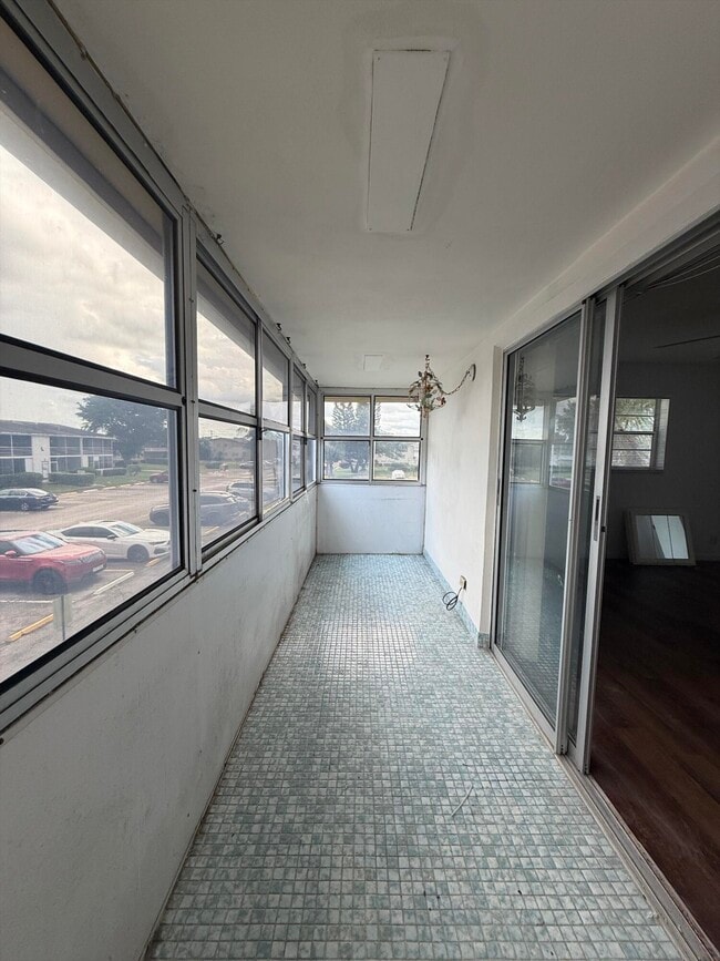 Building Photo - 151 Andover F