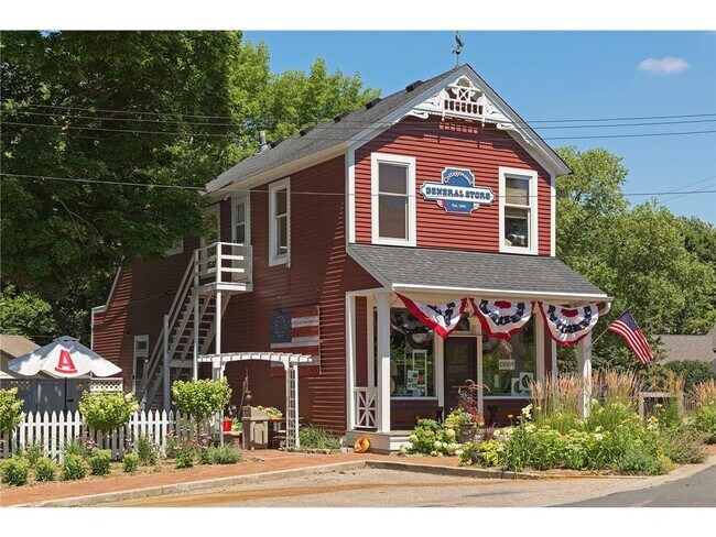 Building Photo - 13641 Spring Lake Rd