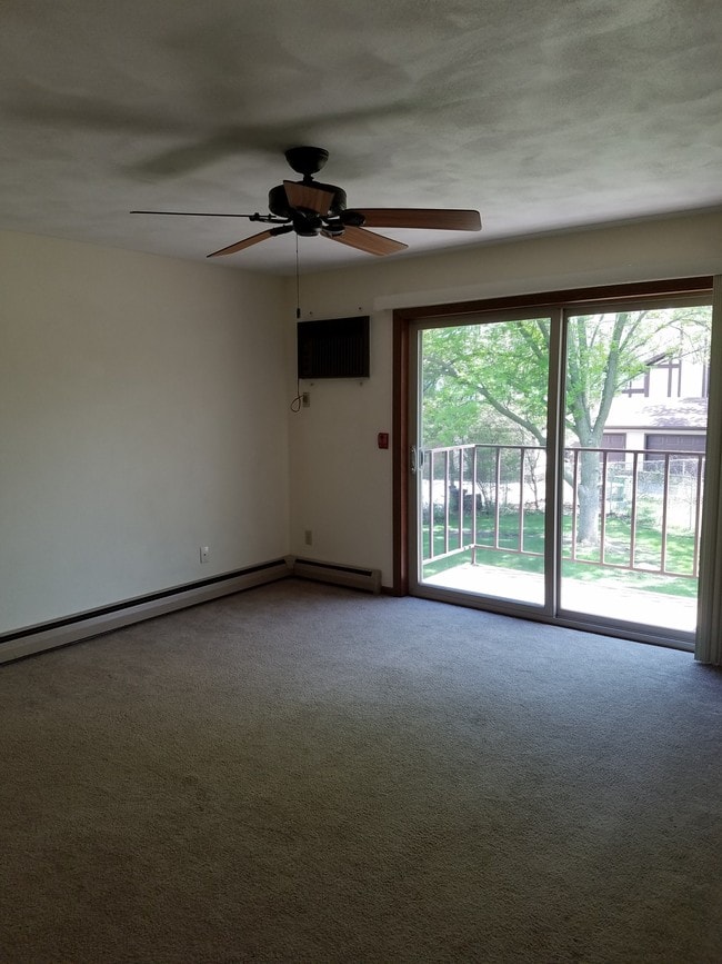 Building Photo - 65 Sunfish Ct