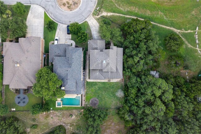 Building Photo - 952 Wild Rose Dr