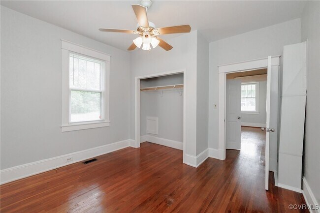Building Photo - 4201 Hickory Rd