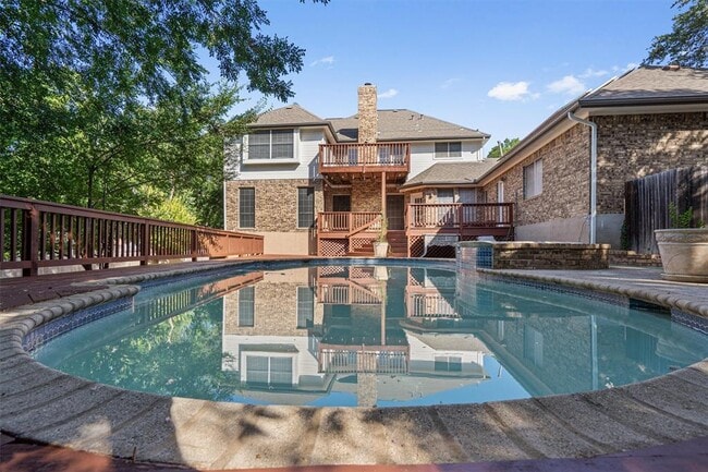 Building Photo - 1903 Port Royal Dr