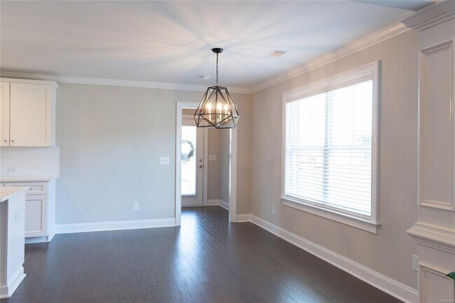 Building Photo - 923 Wheat Ridge Dr