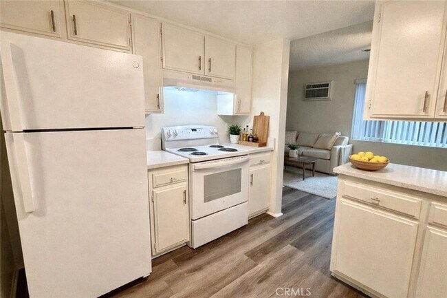 Building Photo - 16531 Alliance Ave