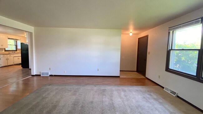 Building Photo - 611 Greene Ave