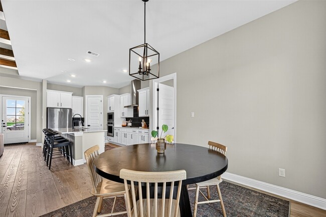 Building Photo - 2135 Tioga Vw Dr