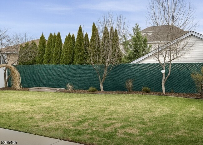 Building Photo - 128 Lee St