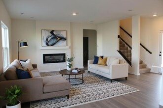 Building Photo - 448 Park Vista Dr