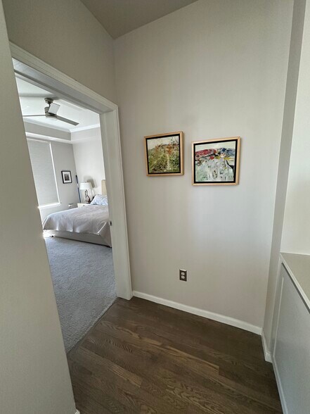 Building Photo - 7820 Inverness Blvd