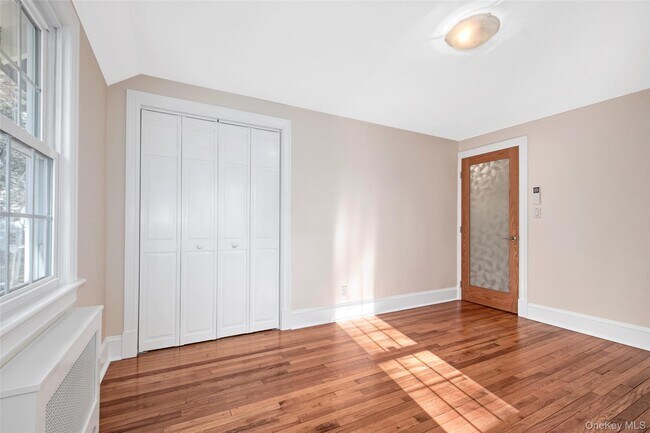 Building Photo - 17 Haven Ave