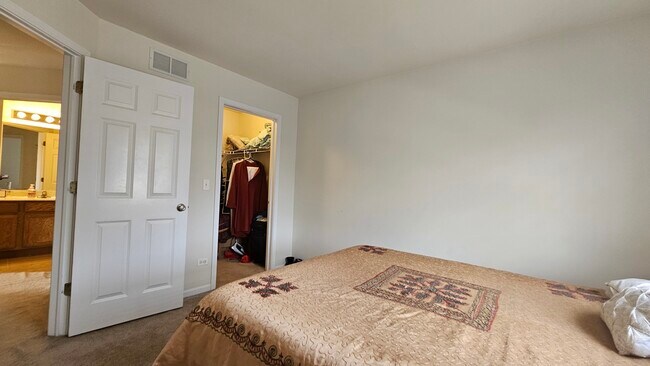 Building Photo - 1268 Bradley Cir