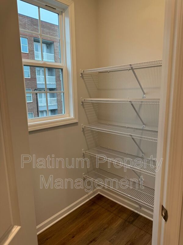 Building Photo - 1598 Laurel Blossom Walk