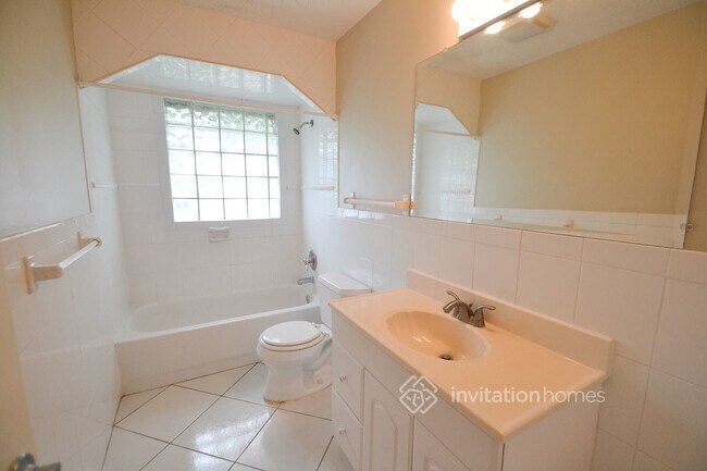 Building Photo - 540 Matilda Pl