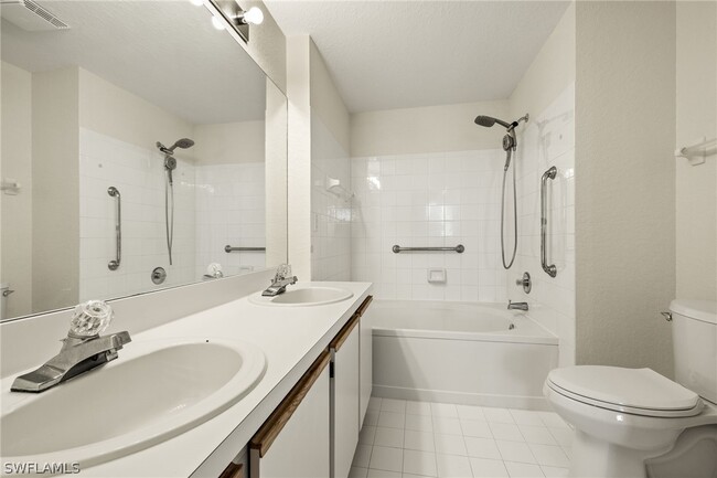 Building Photo - 6401 Aragon Way