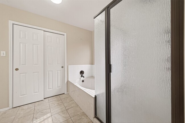 Building Photo - 23035 Canal Rd