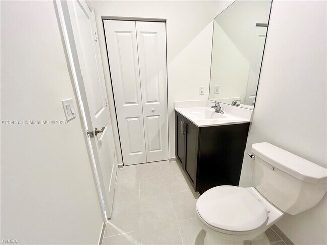 Building Photo - 3 br, 2.5 bath House - 23269 SW 111th Ave