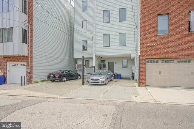 Building Photo - 1011 Germantown Ave